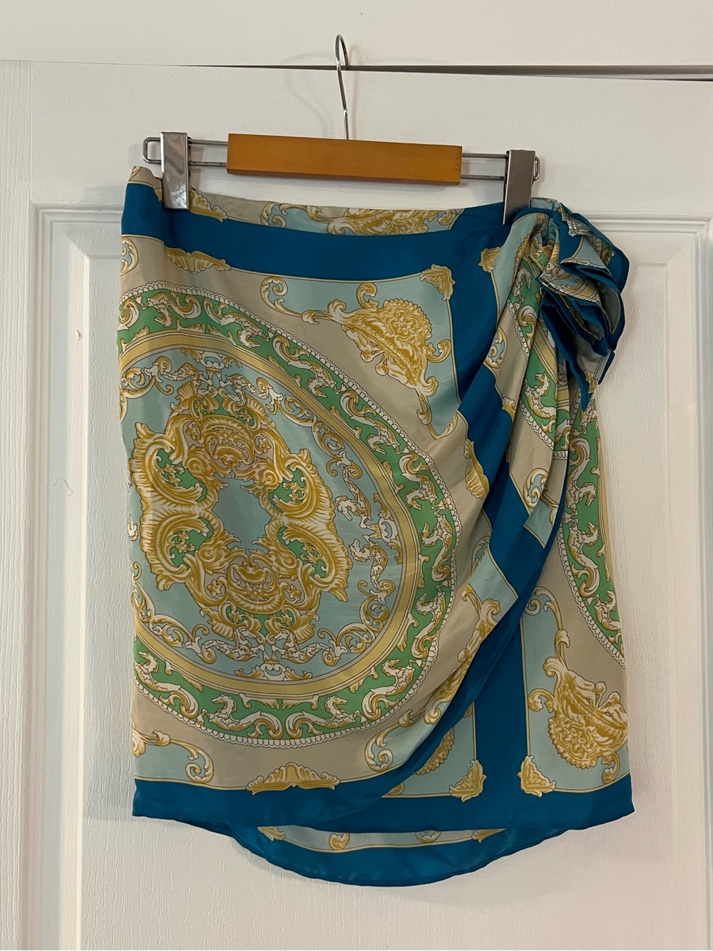 Zara 100% Silk Scarf Print Skirt